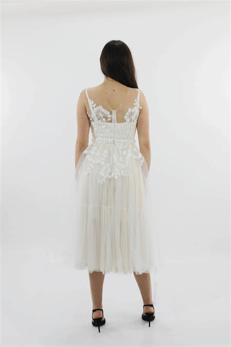 Rochie Midi Din Tul Alb Si Nude Dana Emag Ro