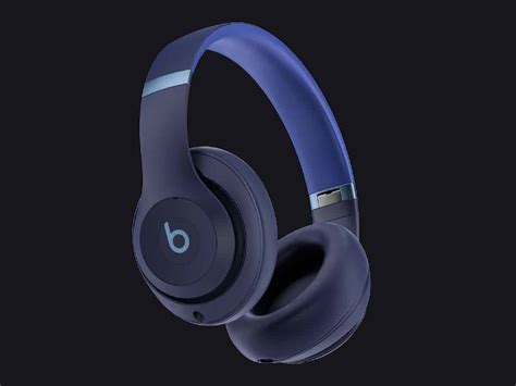 Apple May Launch New Headphones With Usb C Port Next Month