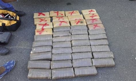 DNCD Ocupa 42 Pacas De Marihuana En Autopista 6 De Noviembre CDN El