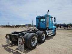 2005 Freightliner Columbia Day Cab Truck Armstrong Western LLC