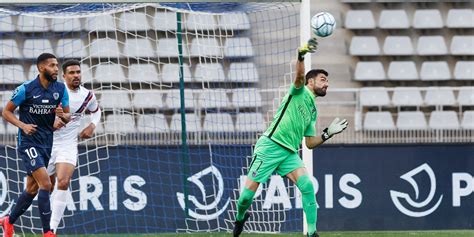 Vincent Demarconnay Lu Meilleur Parisien De La Rencontre Paris Fc