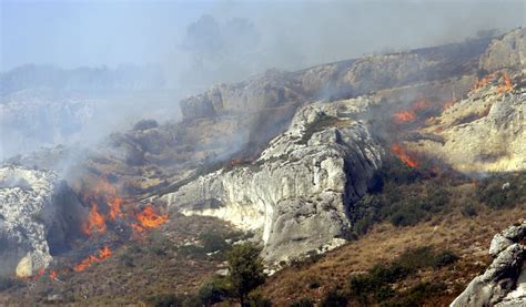 Incendie Plus De 200 Pompiers Sur Le Terrain Le Plus Gros Sinistre En