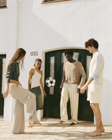 Nude Project crea una colección inspirada en el apagón nacional