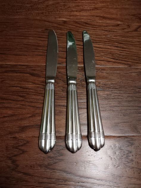 Set Of 3 Dinner Knives Hampton Silversmiths ODYSSEY Stainless Flatware