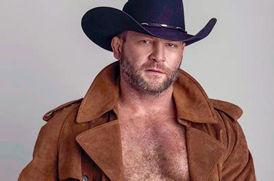 Colby Jansen tudo sobre esse urso pornô gay Ponto Gay