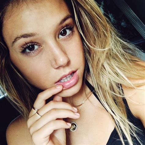 Alexis Ren Alexis Ren Photo 39318723 Fanpop