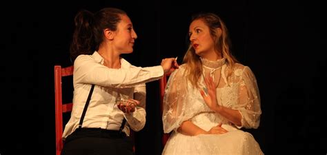 Blondie et Brunette deux héroïnes intrépides au Théâtre Le Proscenium Culturez vous