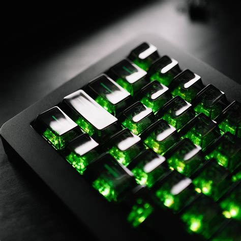 Scanner hobbyists are sharing police codes and meanings during crises 21