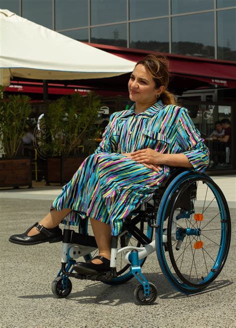 Style and comfort in one: Adaptive clothing for people with ...