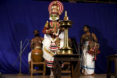 Know About The Traditional Dances Of Kerala Folk Dances