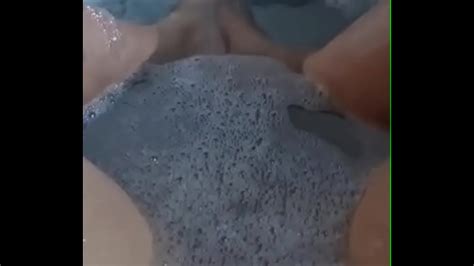 Chubby Milf Flashes Her Toes A Fat Cunt In Bath XNXX