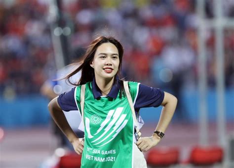 SEA Games vào mùa dàn gái xinh có người mặc cả bikini khoe hình thể đi