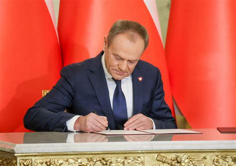 Tusk zaczyna porządki Te głowy polecą w pierwszej kolejności