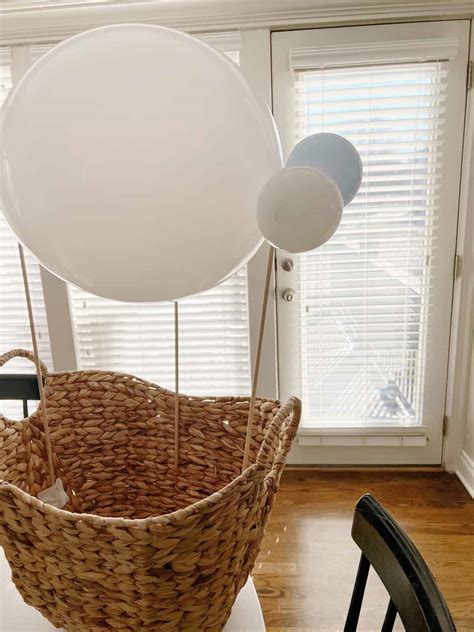 Make A Baby Shower Hot Air Balloon Traditionallycozy
