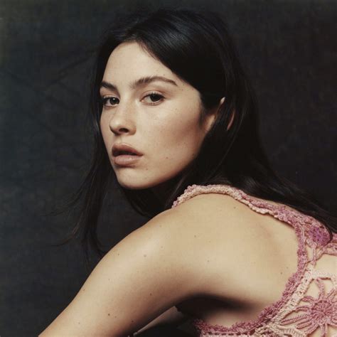 Gracie Abrams Shares Thoughtful "Alright" • Music Daily