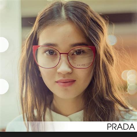 Новый день и новая оправа Prada Сегодня у нас красные тишейды с игриво ...