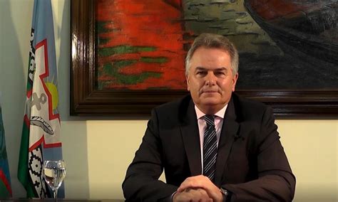 Héctor Gay Ya vamos a poder abrazarnos todos juntos La Brújula