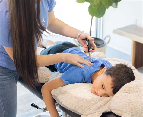 Pediatric Chiropractor Services | Thrive Chiropractic