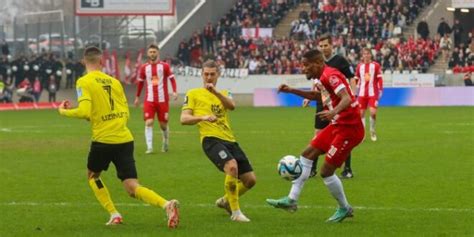 Rot Weiss Essen Verpasst M Glichen Sprung Auf Platz Drei Mspw