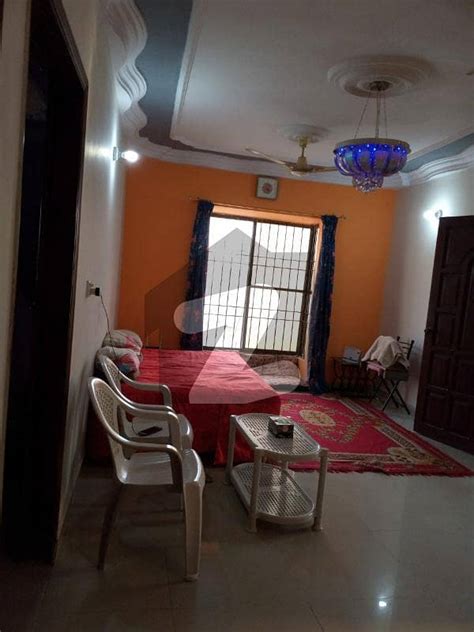 200 SQUARE YARDS 1ST FLOOR PORTION WITH ROOF FOR SALE IN JAUHAR