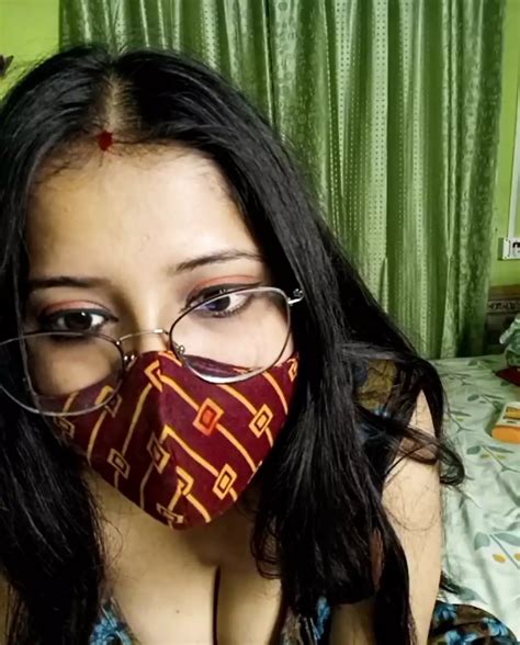Bhabhi Ne Apni Pussy Se Jor Jor Se Voice Ke Sath Pani Niakala Xhamster