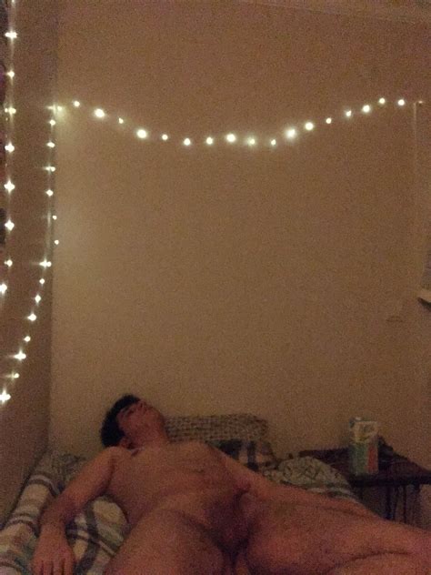 Sleeping Me Nudes Sleepingmen Nude Pics Org