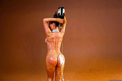 Nikki Benz Break The Internet E D Fa E B Ae Ca F Porn Pic