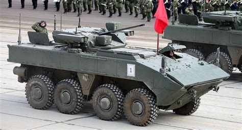 Рашисти уже місяць "везуть на фронт" свої К-17 "Бумеранг", а тепер ...