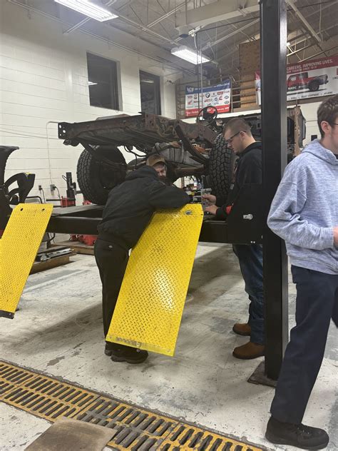New Horizons Center for Apprenticeship and Adult Training added a new