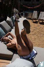 Uma Jolie Reveals Beautiful Nude Body In Backyard Photos