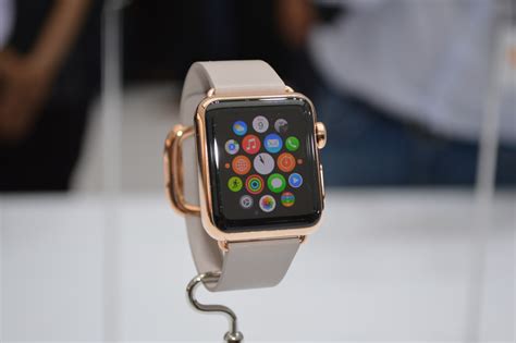 Gold Apple Watch Edition comes with a buying experience worthy of the 1 ...