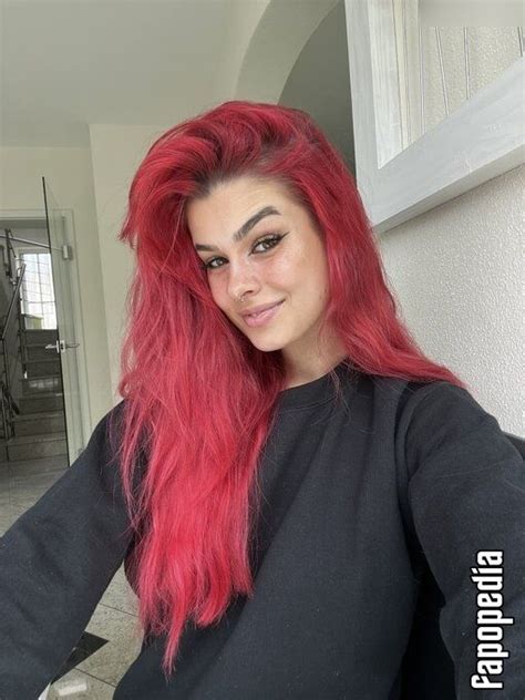 Anna Gazanis Nude Leaks Photo Fapopedia