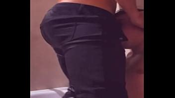 Me Meto En La Ducha De Mi Compa De Cuarto Despues De Que Llega Mareado De La Fiesta XVIDEOS