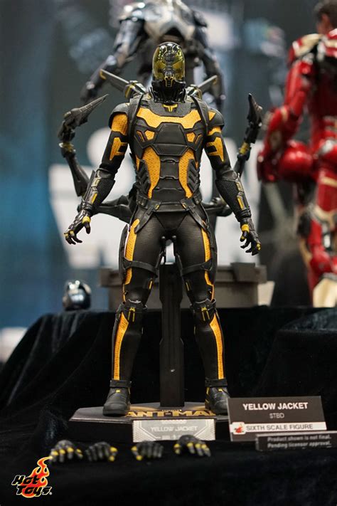 Hot Toys Comic Con Photos Show Off Star Wars The Avengers And More Comic Book Movies And