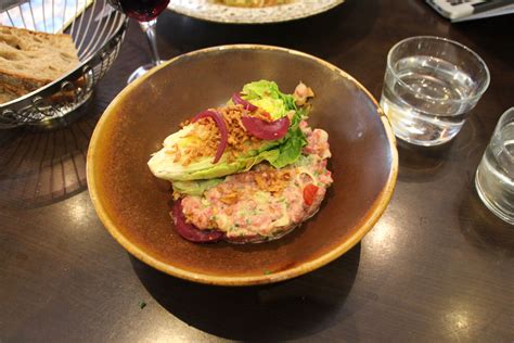 Le Comptoir Du Relais Makes A Mad Steak Tartare But Its Not Worth