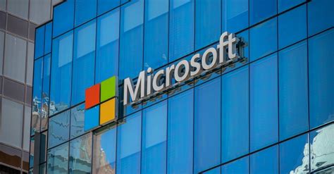 microsoft shareholders  owns   shares  microsoft