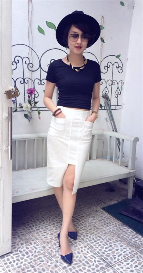 C C Hot Girl P Nh T Showbiz Sau Khi L M M