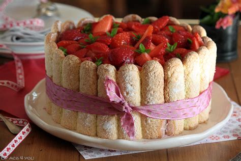 Charlotte Aux Fraises Avec Mousse Bavaroise