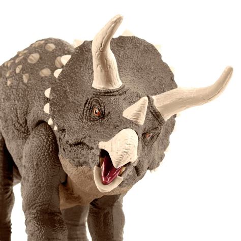Jurassic World Triceratops Dinosaurier Spielzeug Figur | Smyths Toys ...