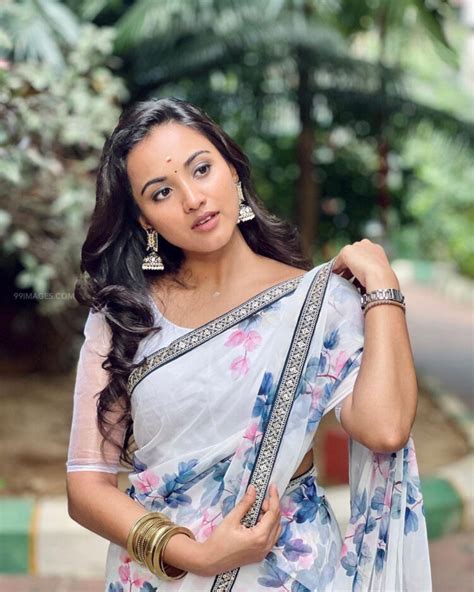 3 Hot Sexy Maanasi G Kannan Bikini Pics