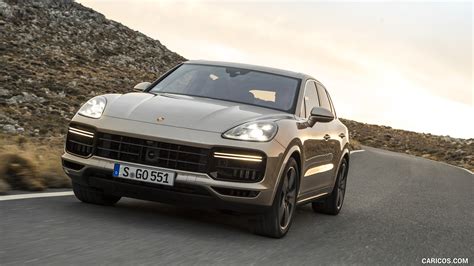 Porsche Cayenne Turbo 2019MY Color Palladium Metallic Front