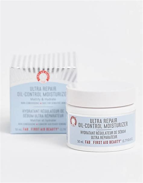 First Aid Beauty Ultra Repair Oil Control Crème Hydratante Pour