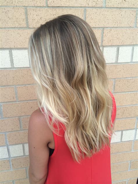 Low Maintenance Blonde Hair With Balayage D Highlights Instagram