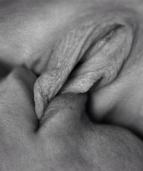 An Australian Kiss Porn Pic