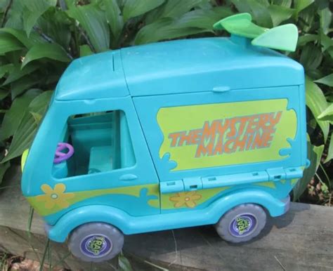 VINTAGE TM HANNA BARBERA The Mystery MACHINE VAN SCOOBY DOO CAR CAMPER