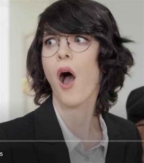 Who Is This Supporting Actress With Glasses In This Video Shemale Porn 1 Reply 1475930