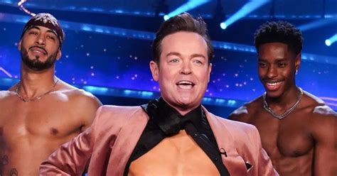 Dancing On Ice S Stephen Mulhern Struck With Ofcom Complaints Over Naked Magic Mike Stunt
