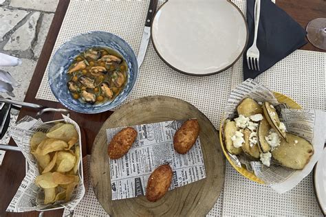 Dobra Hrana Na Ete Li Se Ovih Dana Na Kor Uli Ovo Mjesto Nemojte Zaobi I Nude Dobar Doru Ak