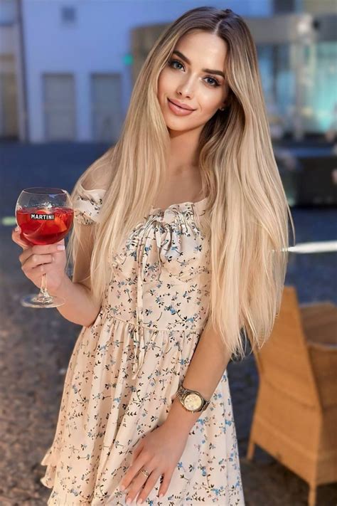 Wonderful Nataly 25 Y O From Kiev With Blonde Hair ID 902674 LadaDate