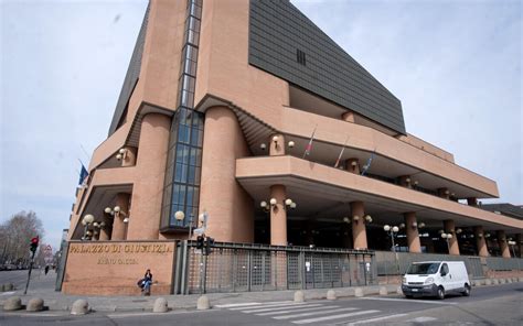 Parla La Maestra Vittima Di Revenge Porn Messa Alla Gogna Pubblica Dalla Dirigente Open